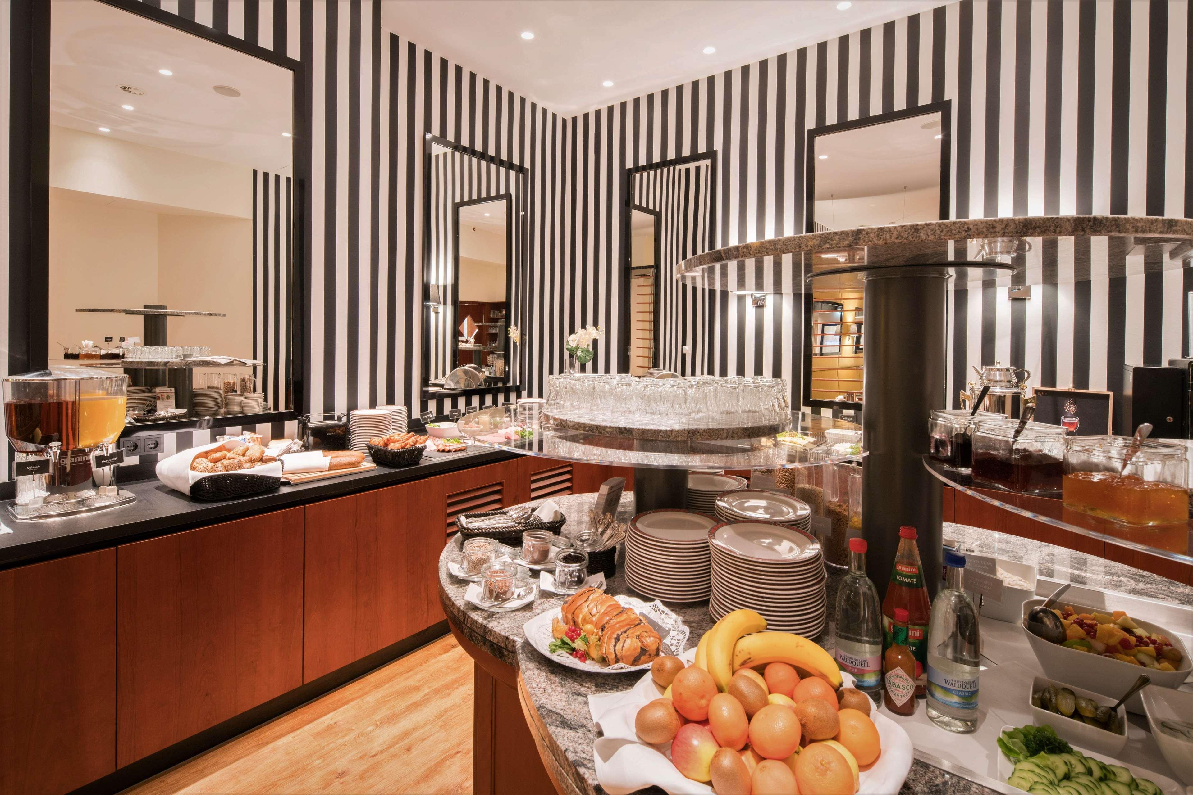 Western Excelsior Отель 4*