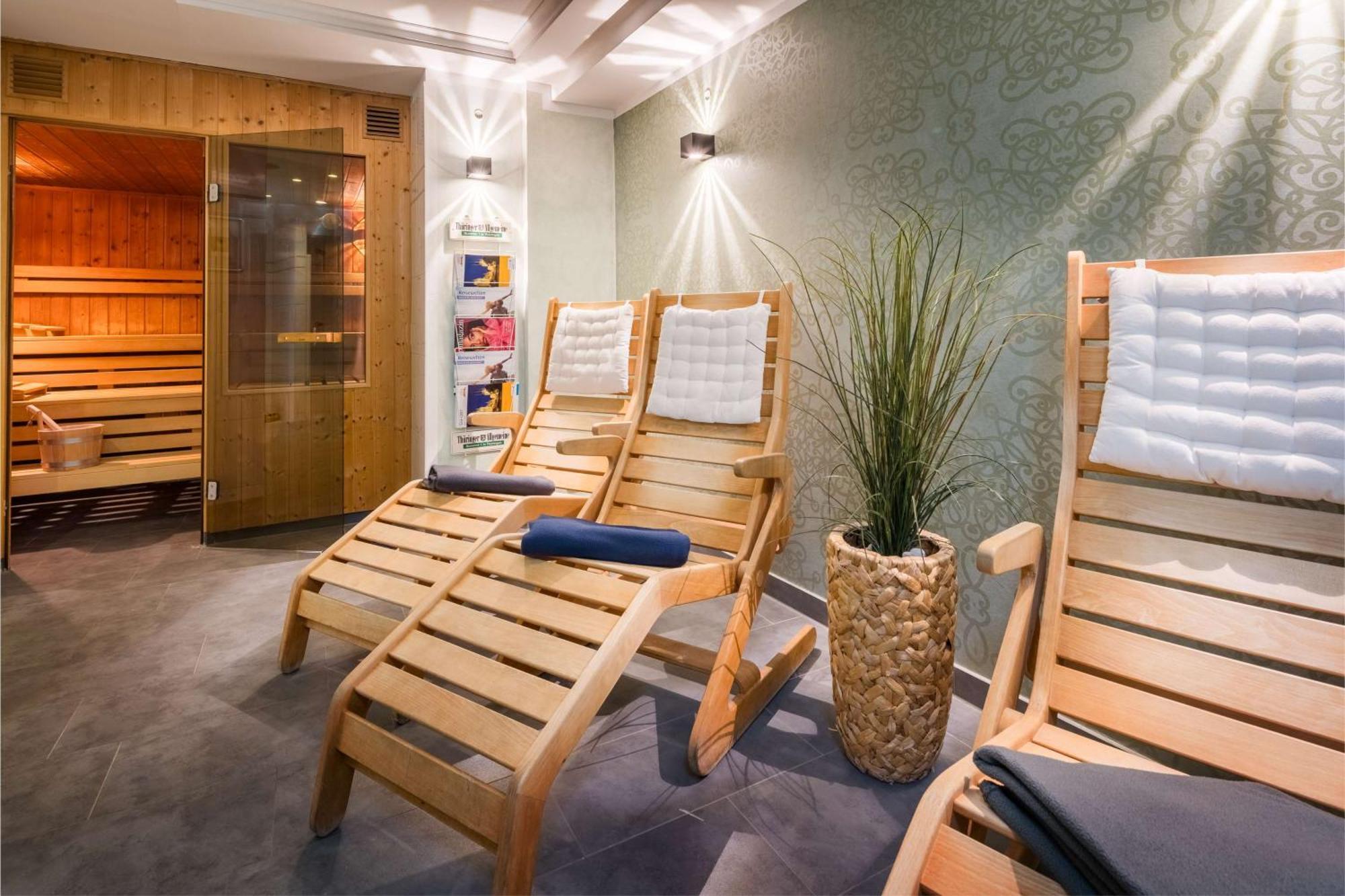 Отель Western Excelsior 4*